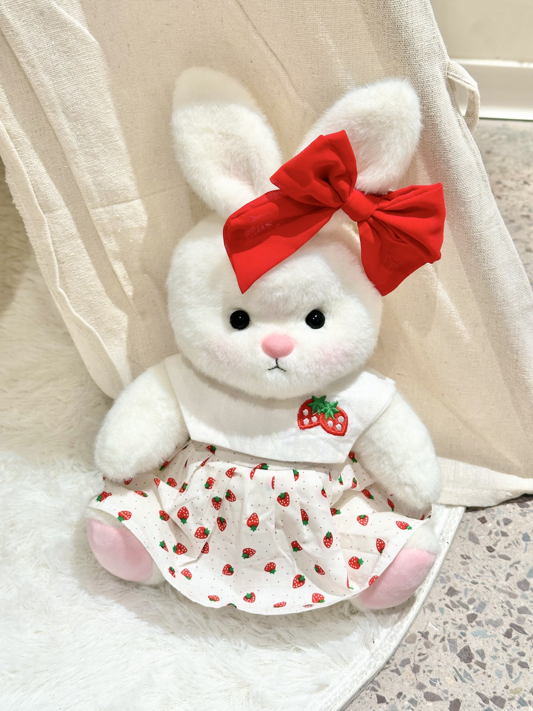 Homeyfriends Cute Jointed Bunny With Strawberry Dress Set