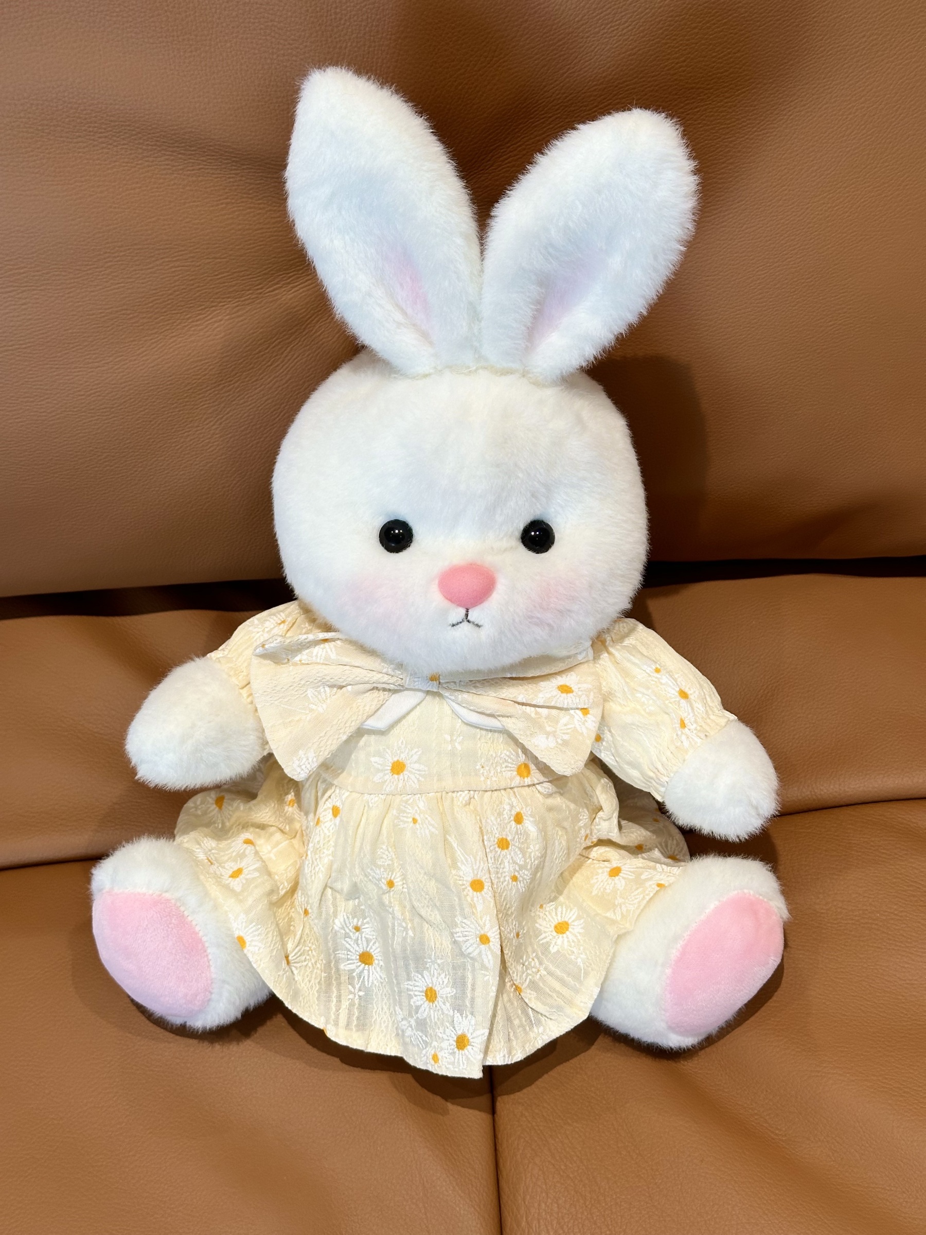 Homeyfriends Cute Jointed Bunny With Yellow Daisy Outfit