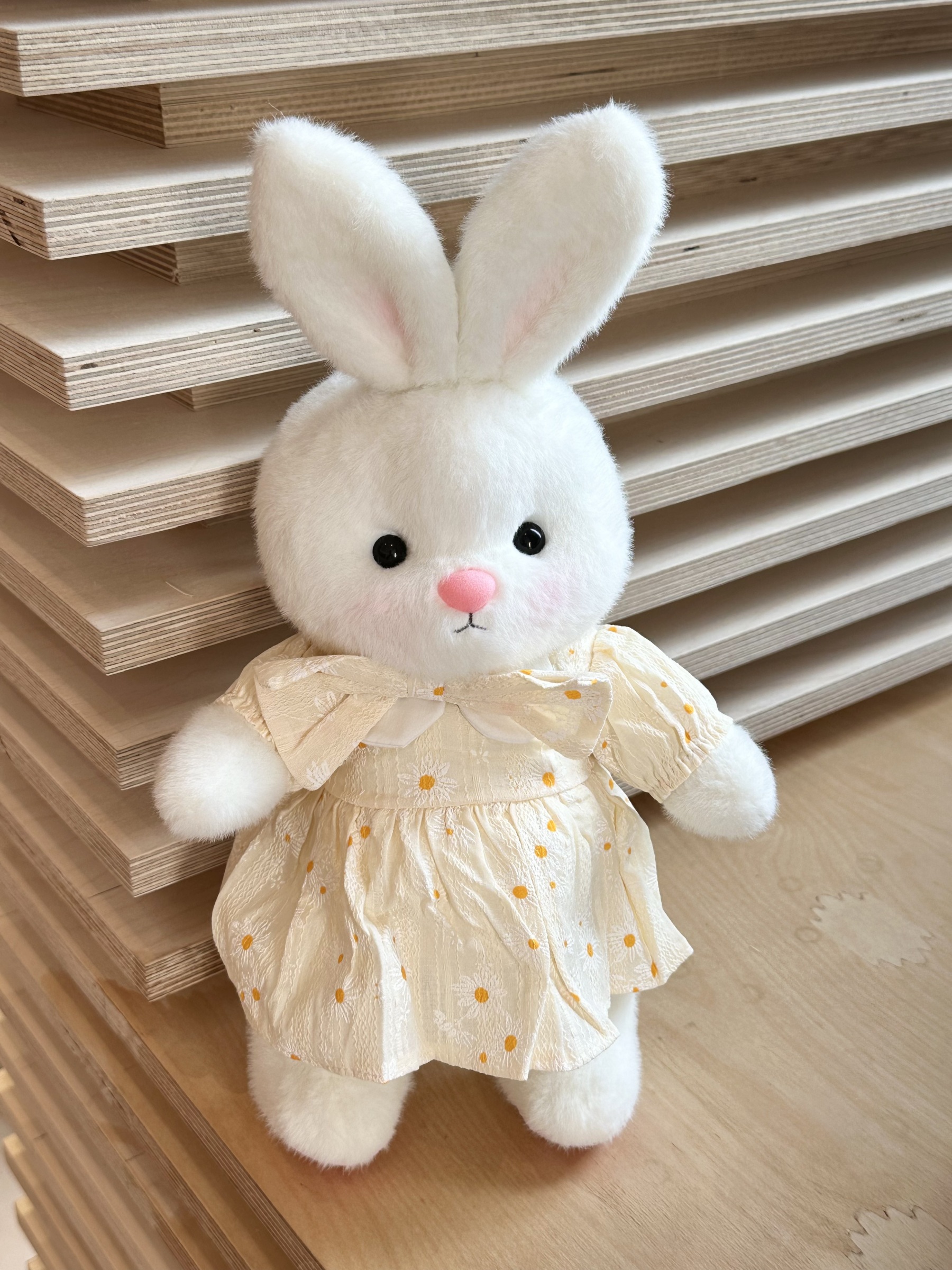 Homeyfriends Cute Jointed Bunny With Yellow Daisy Outfit