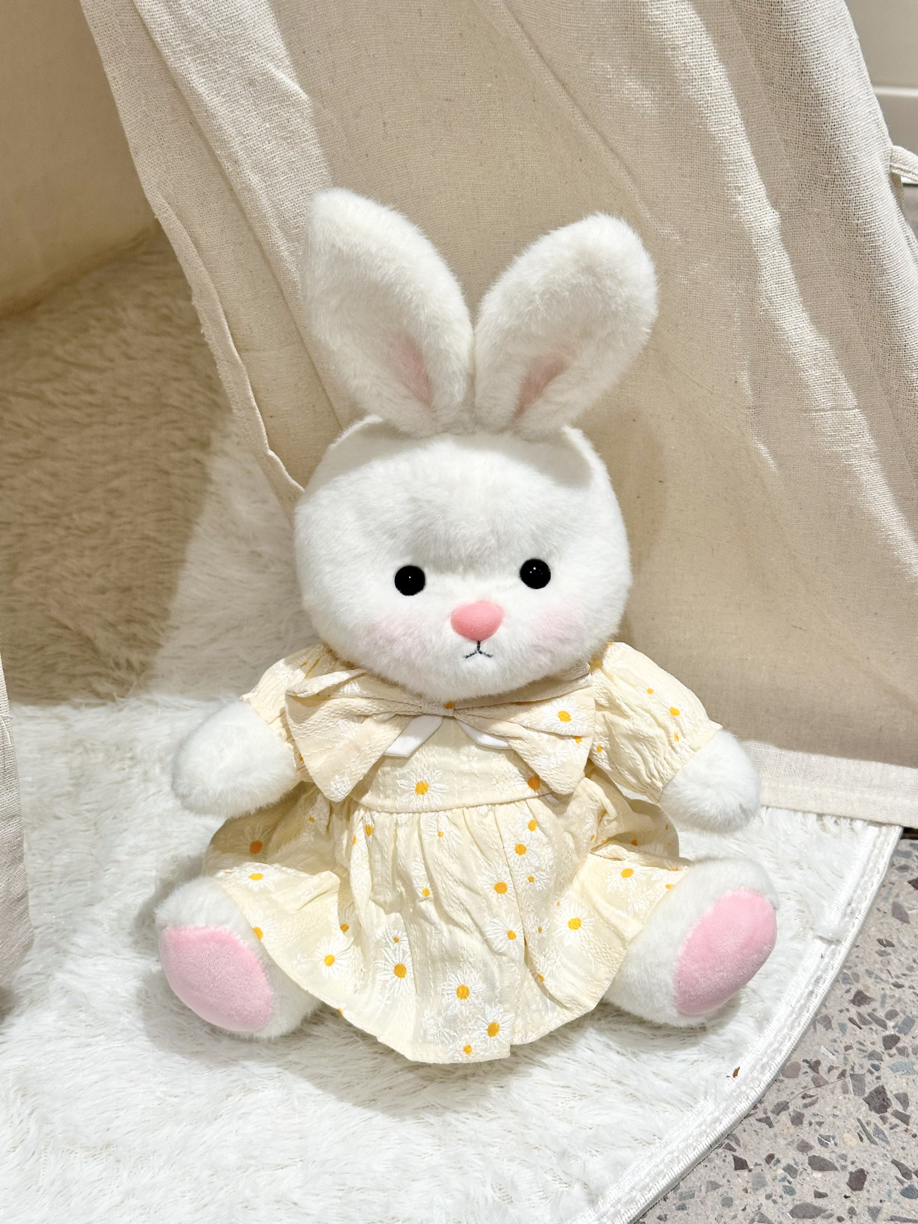 Homeyfriends Cute Jointed Bunny With Yellow Daisy Outfit