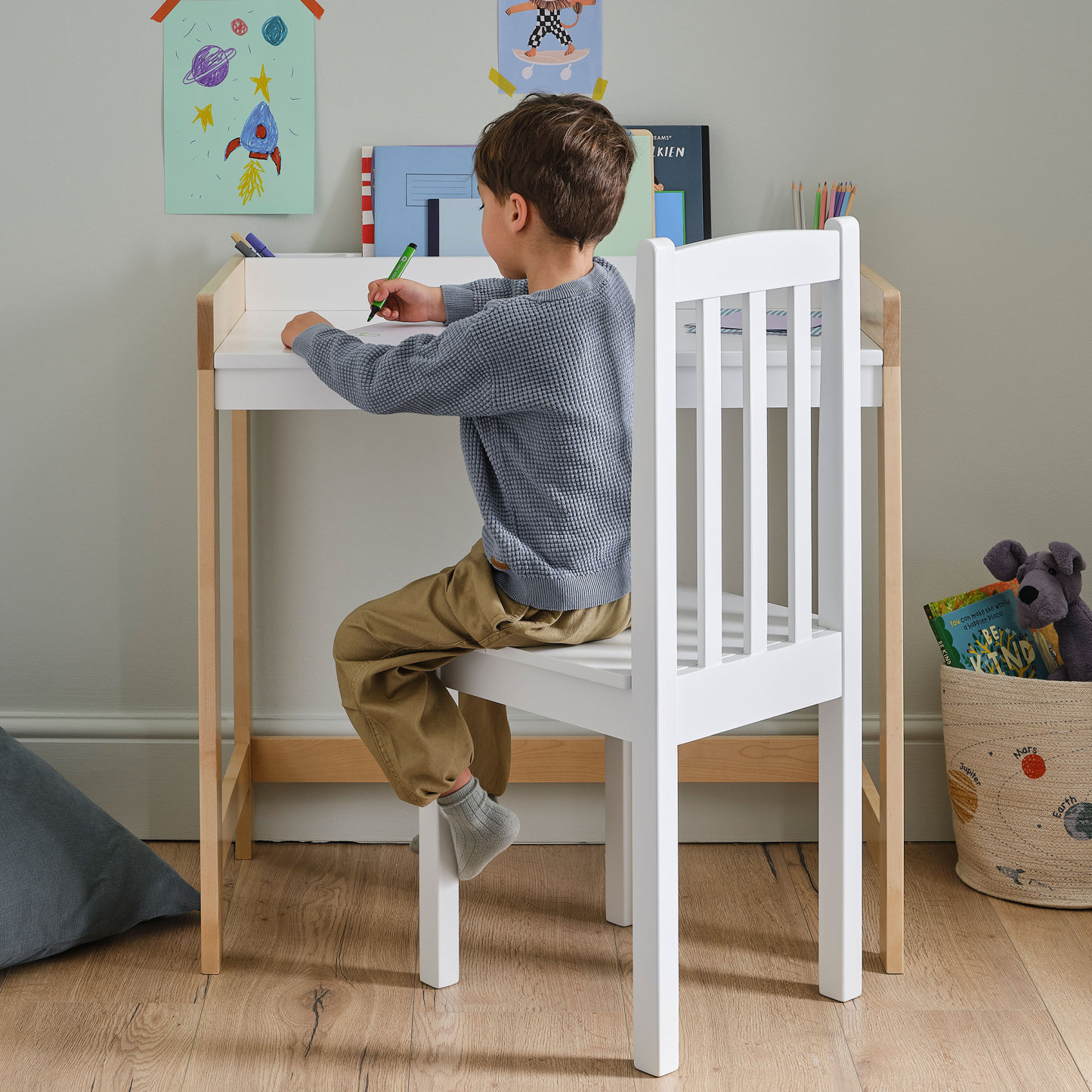 Darwin Desk