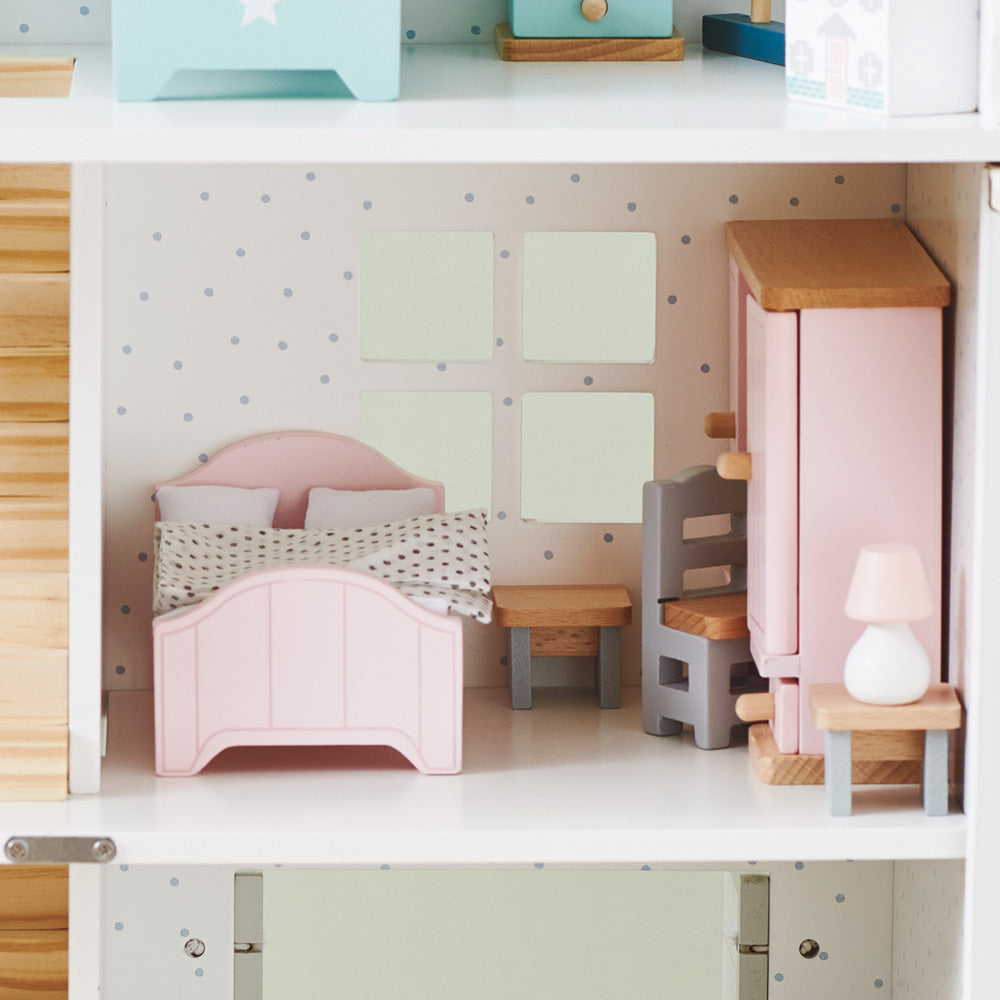 Wooden Doll s House Furniture Bedroom