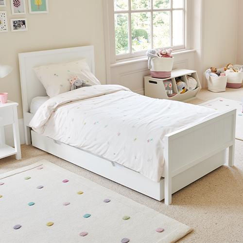 Little girls single bed hotsell