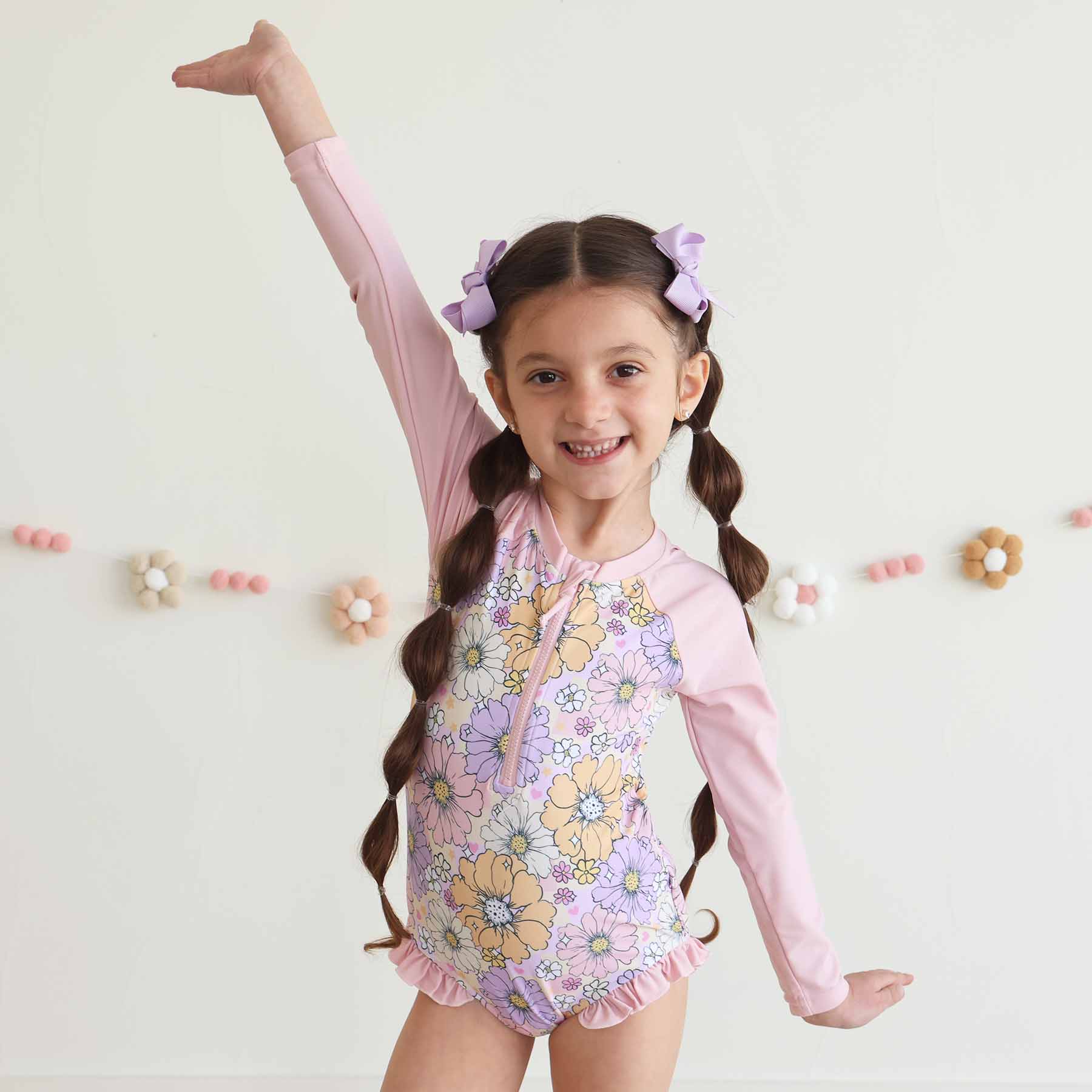 Long Sleeve Rash Guard with Front Zipper 