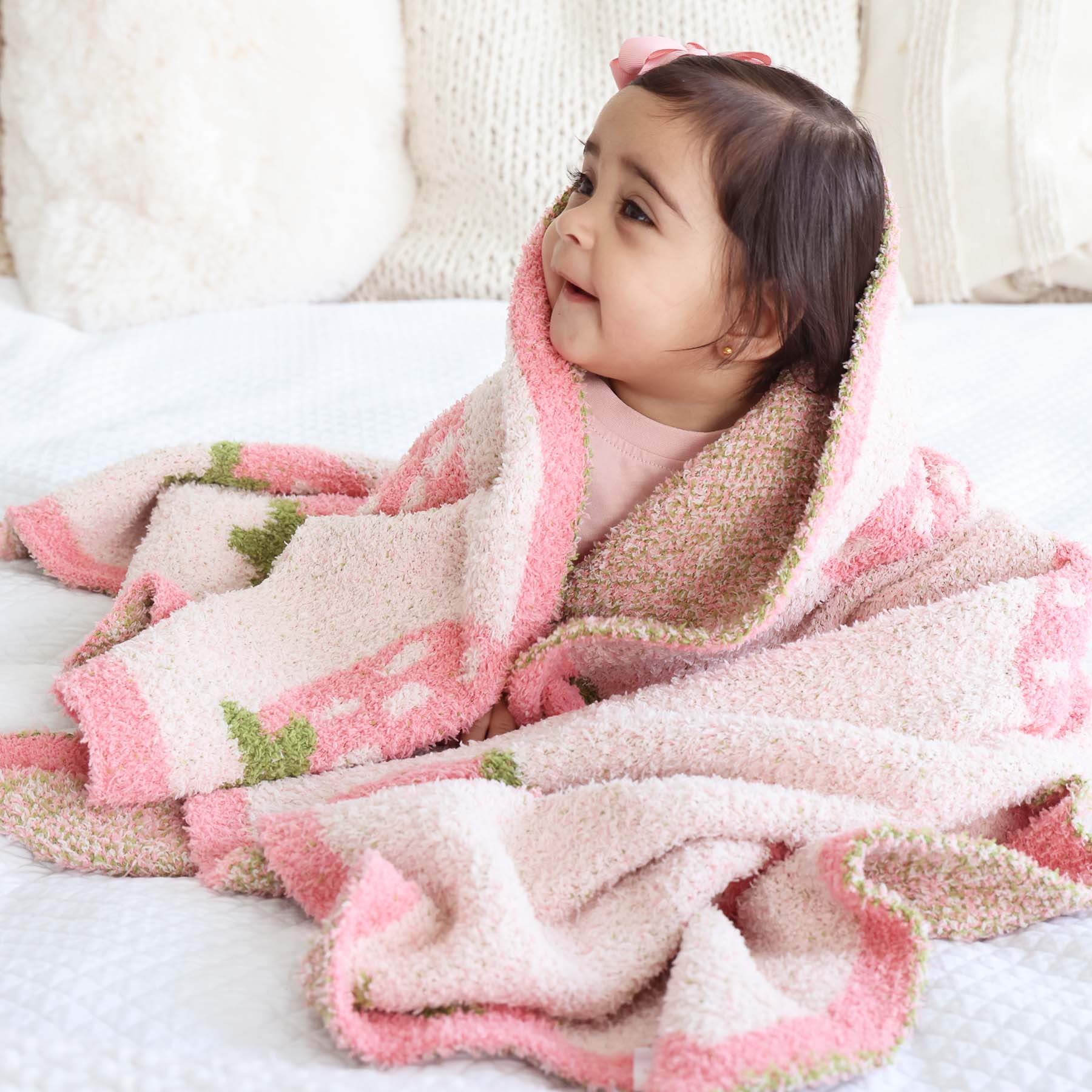  Luxe Blankets | Strawberry