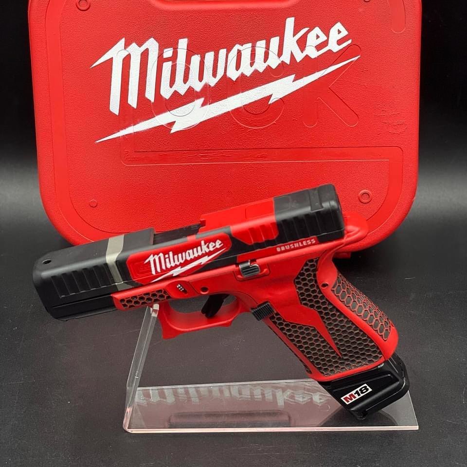 Speciální edice elektrického šroubováku Milwaukee