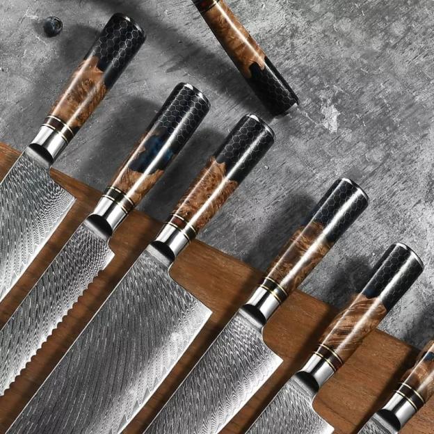 Kuchyňská sada 5 japonských nozù, časově omezená sleva 50 %, možnost gravírování jména