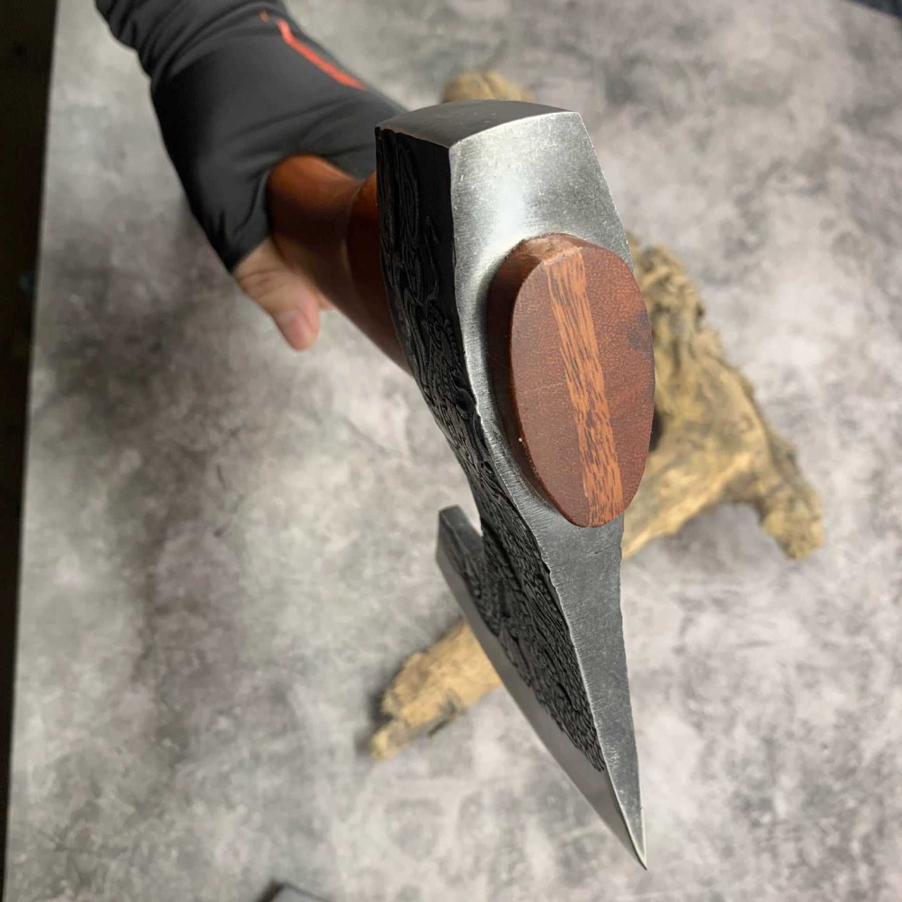 Ruční sekera Dragon DC53 AX – maximální výkon a bezkonkurenční použitelnost!