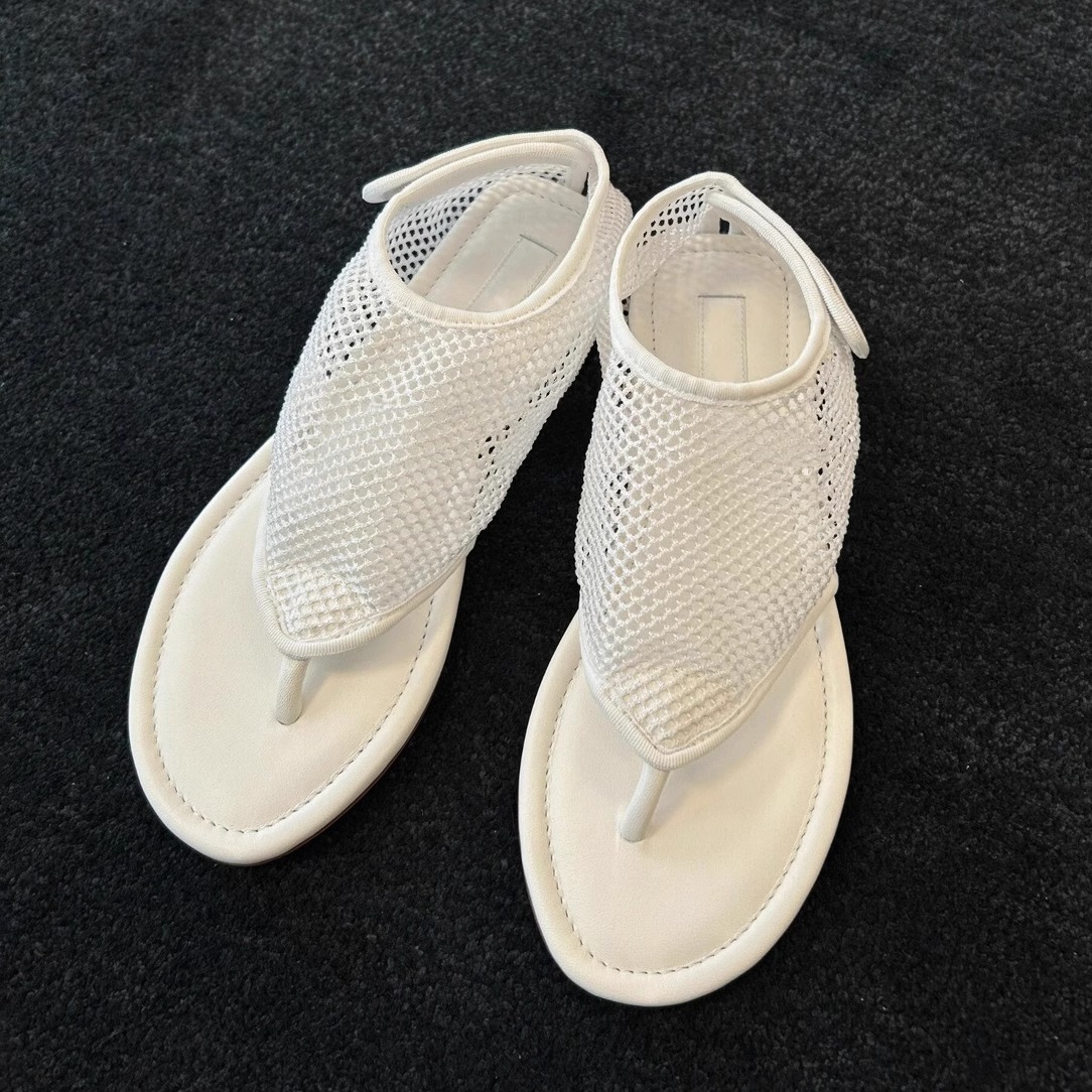 Sheepskin version of the hollowed out mesh sandals women's models summer breathable leisure flat bottom velcro outside wearing Roman clip feet sandals slippers