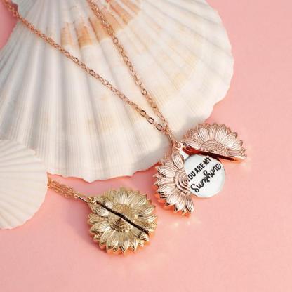 Mother's Day Gift "You Are My Sunshine" Personalized Sunflower Necklace-Engravingift