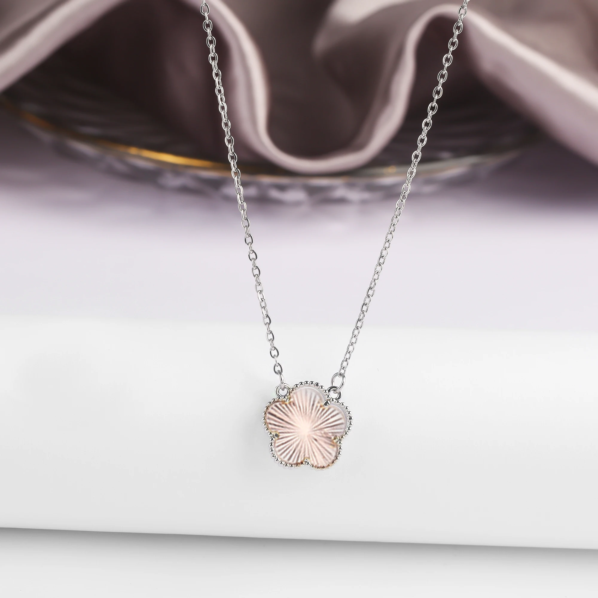 Four Leaf Clover Jewelry Set for Women, Natural Stone Pendant Necklace and Bracelet, Lucky Charm Gift
