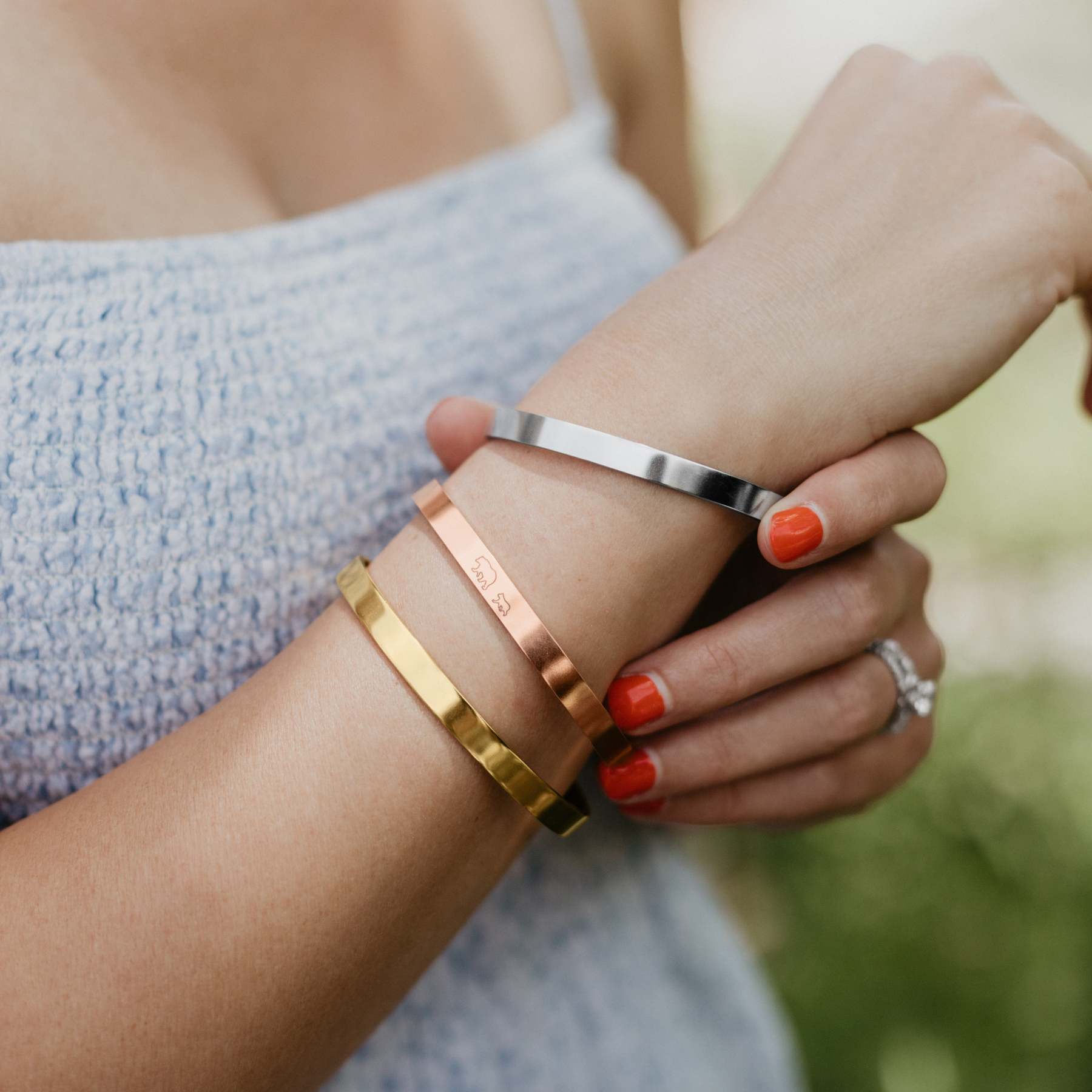 Mother's Day Gift Mama Bear & Her Baby Bears Engraved Personalizable Cuff Bracelet-Engravingift