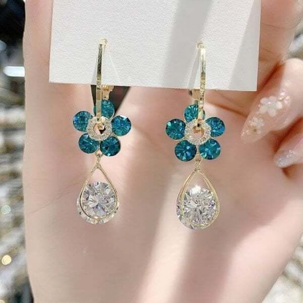 Fashion Flower Crystal Earrings