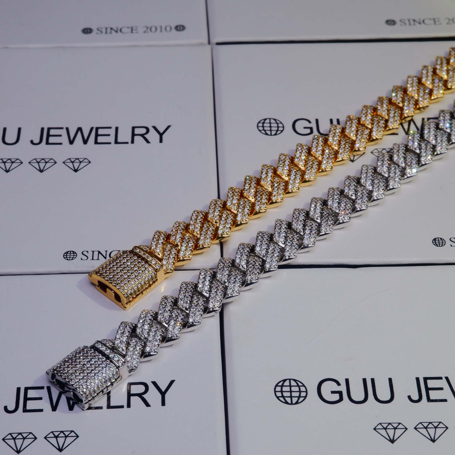 18K White/Gold-Plated Seamless Rhombic Iced Cuban Chain