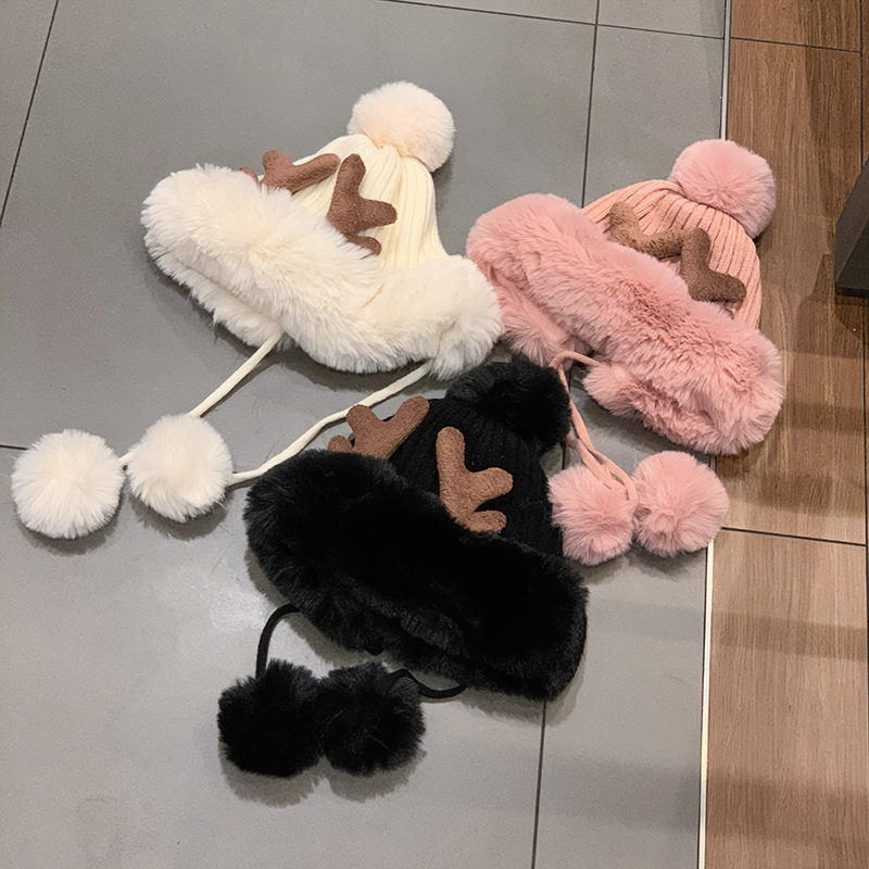 Cute Reindeer Pom Pom Winter Knit Hat - Kirakira World - grungestyle - kawaii fashion -kawaii store-kawaii aesthetic - kawaiistyle