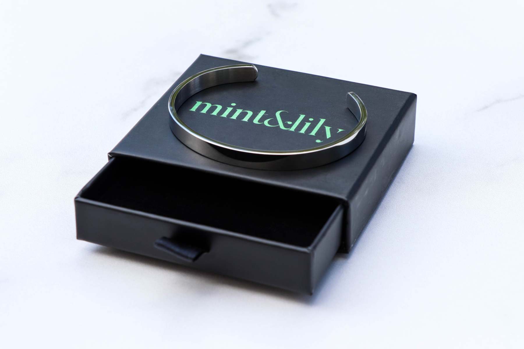 Mother's Day Gift Mama Bear & Her Baby Bears Engraved Personalizable Cuff Bracelet-Engravingift