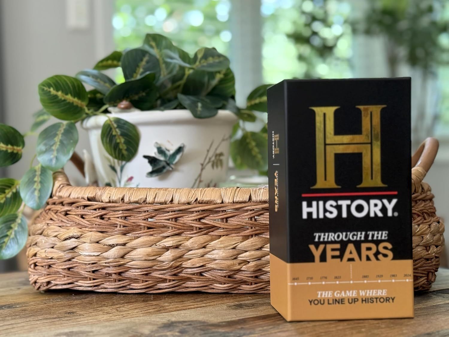 Christmas gift 👨‍👩‍👧‍👦HISTORY Channel: Through The Years - A Timeline Trivia Game for Teens & Adults! 🏆