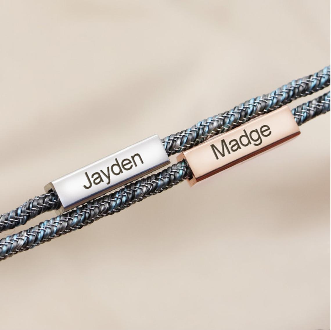 Mother'sDay Gift Custom couple magnetic bracelet-Engravingift