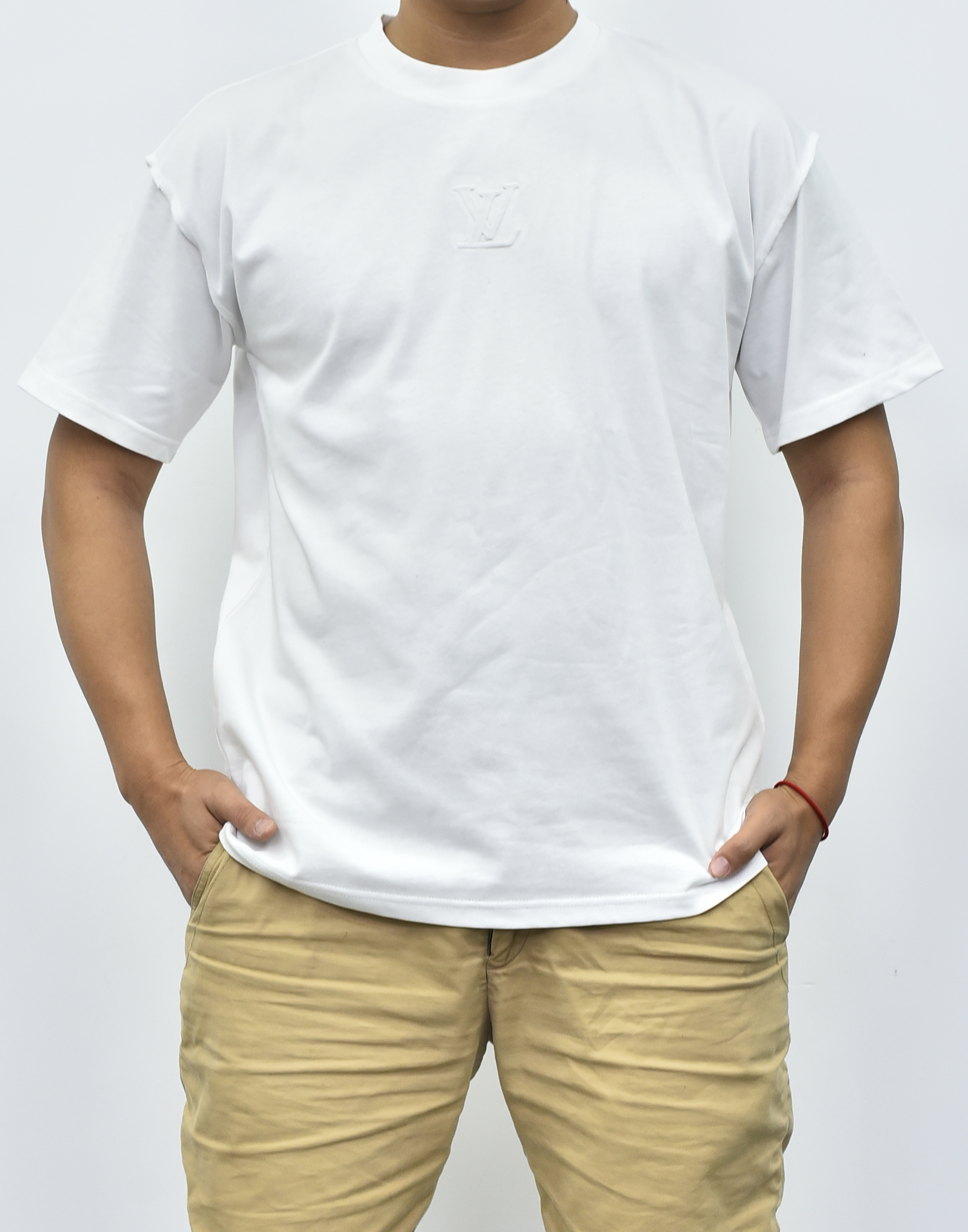 1V浮雕logo短袖 黑色白色