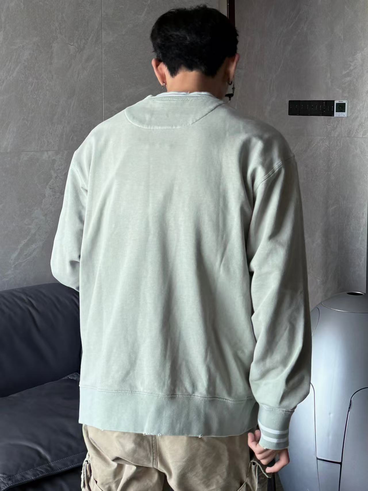 Pra Gradient Crew Neck