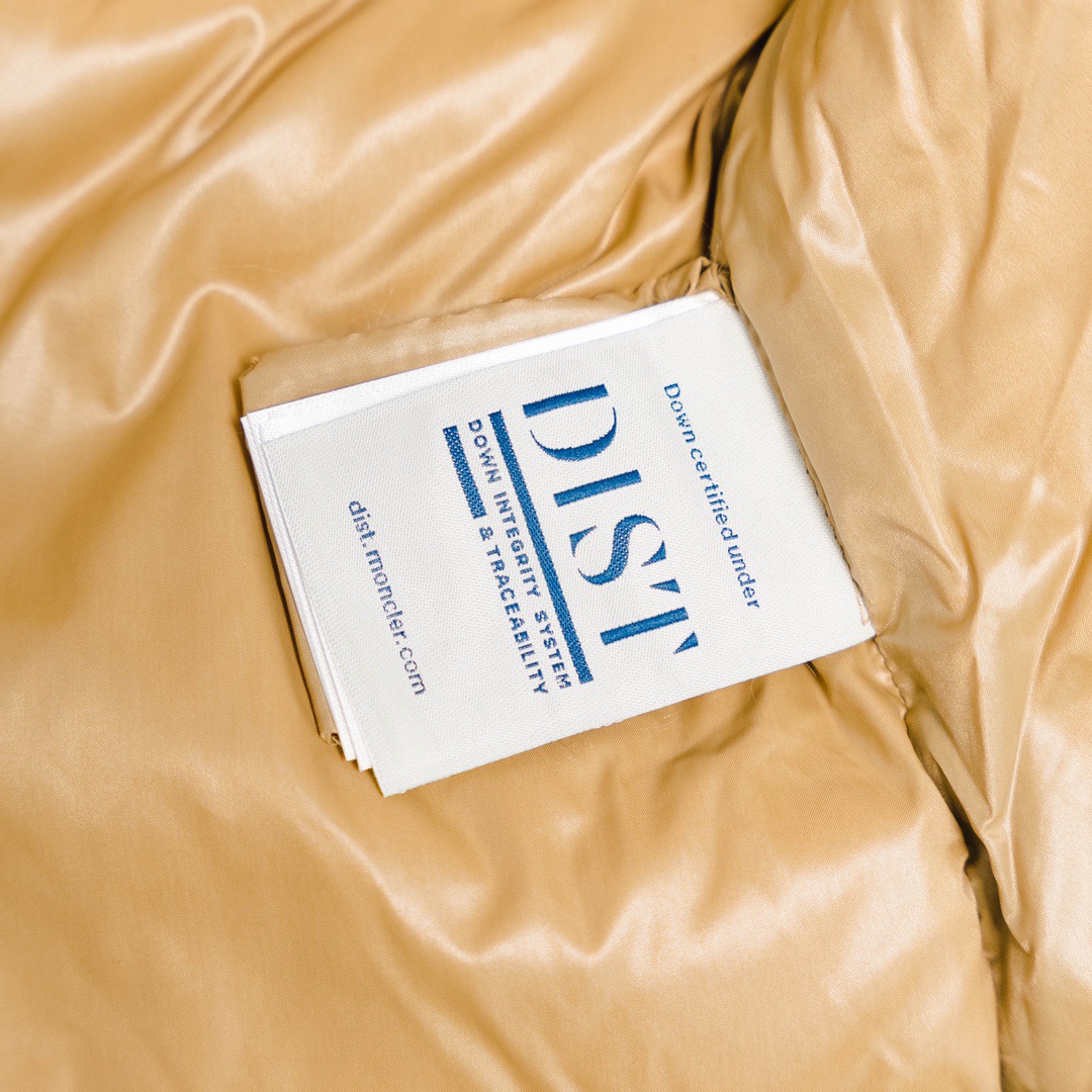 蒙口宋茜同款羽绒服