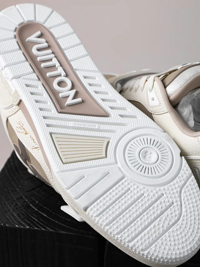 1V Trainer Velcro Collection