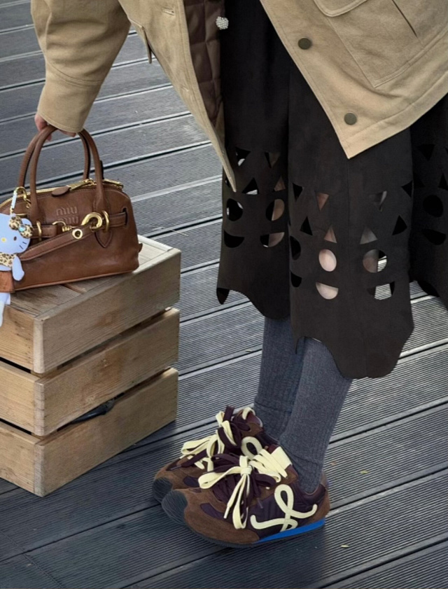 【四色出货】LOEW罗意 Ballet Runner 2.0 尼龙牛皮革 圆头系带 低帮 生活休闲鞋 棕色