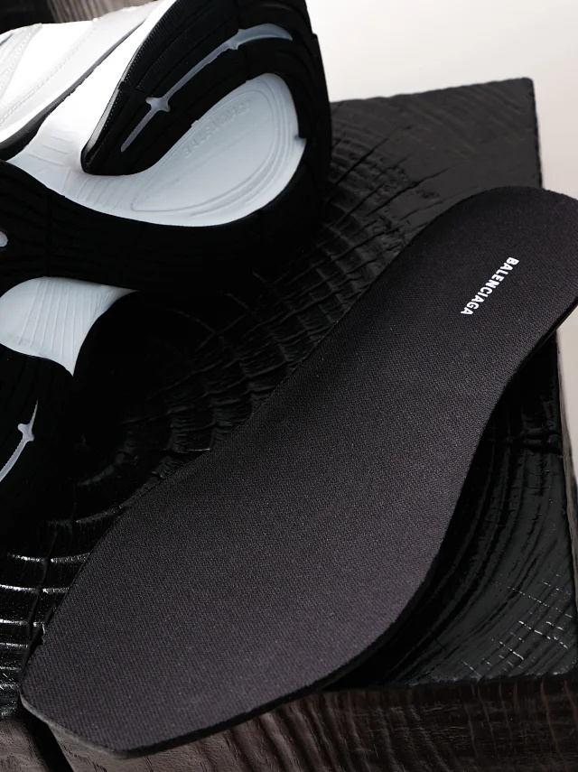 BLCG Circuit Generation 13 Running Shoes