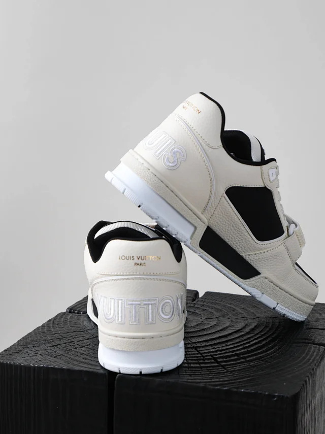 1V Trainer Velcro Collection