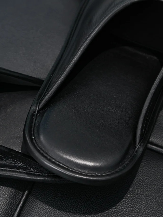 BLCG leather slippers