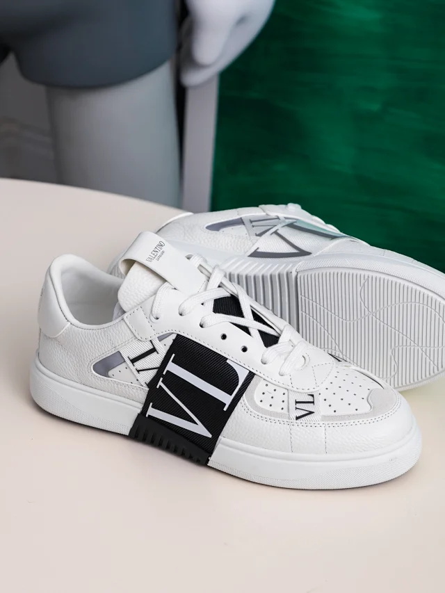 V@lentino Webbing Collection