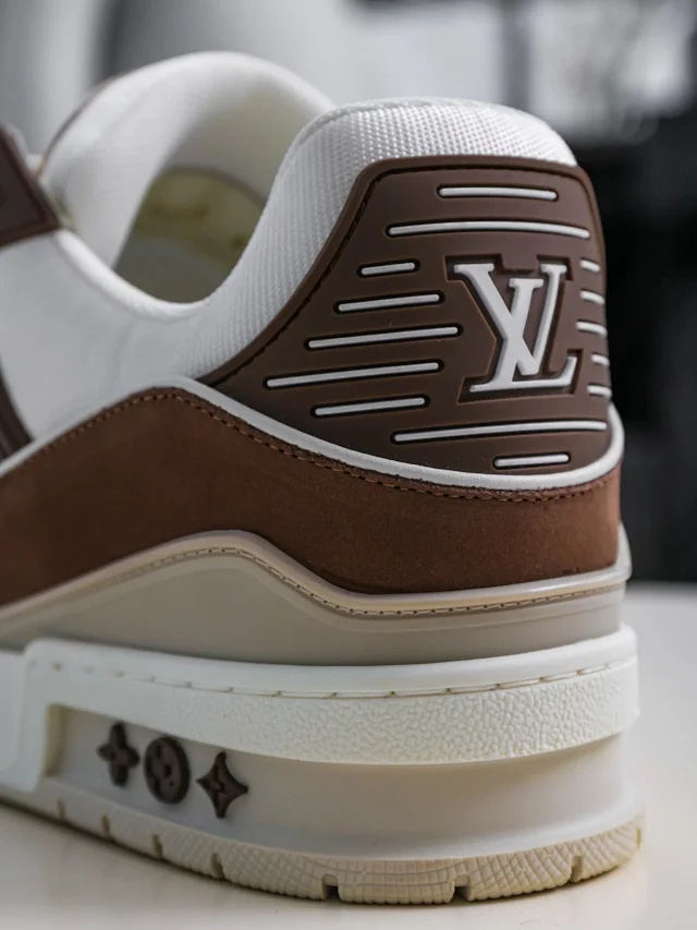 1V Trainer Frosted Series