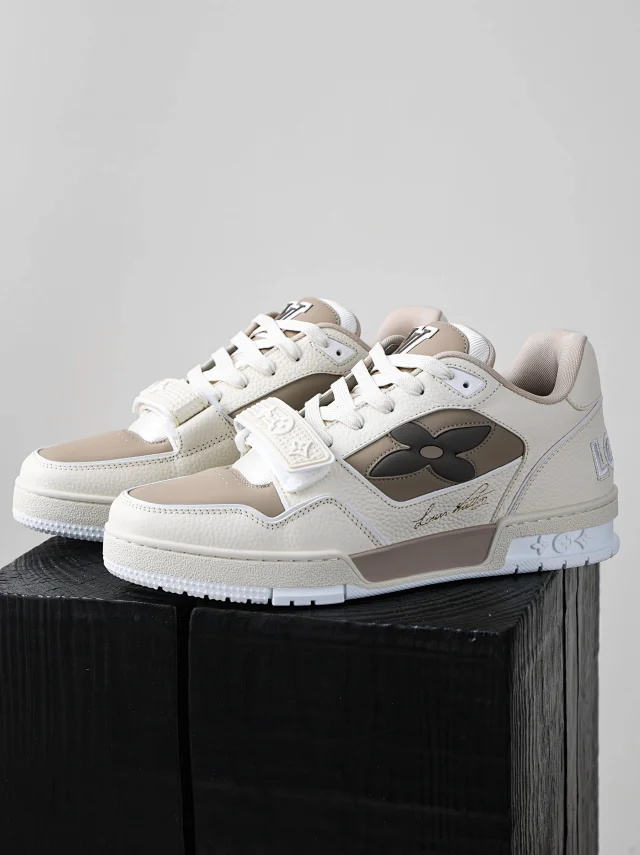 1V Trainer Velcro Collection