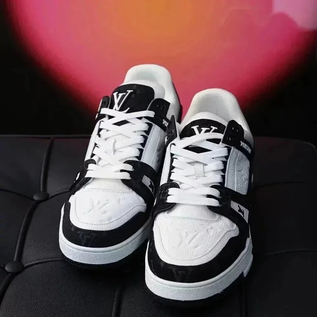 1V Trainer Women's vision