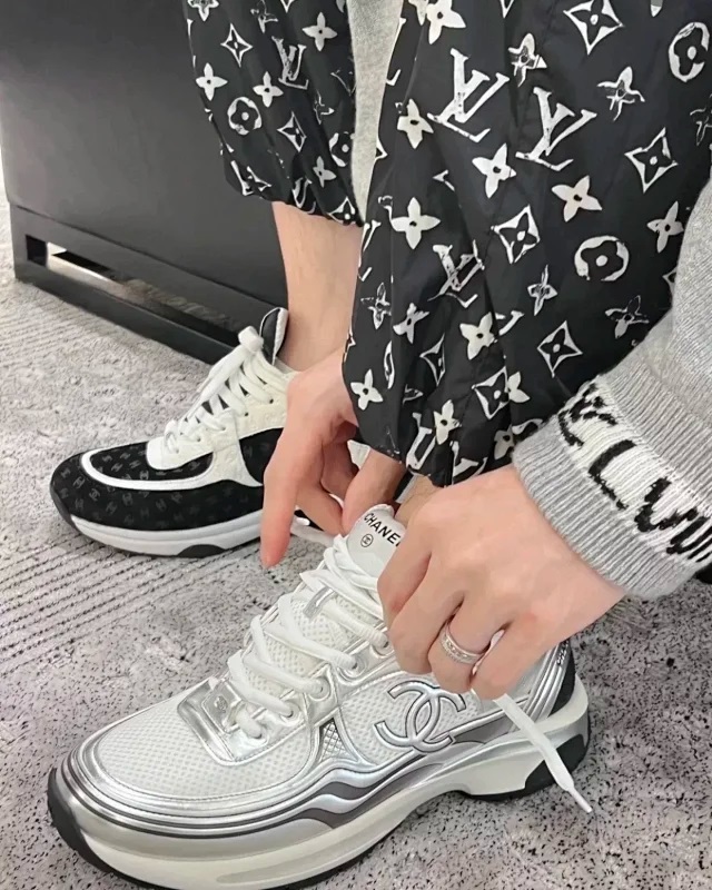 【银角女鞋】Chanel香奈儿 23C 银角大王银灰拼色网格女生小白鞋
