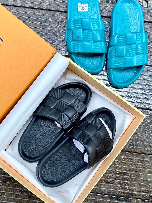 waterfront 浮雕微标平底拖鞋