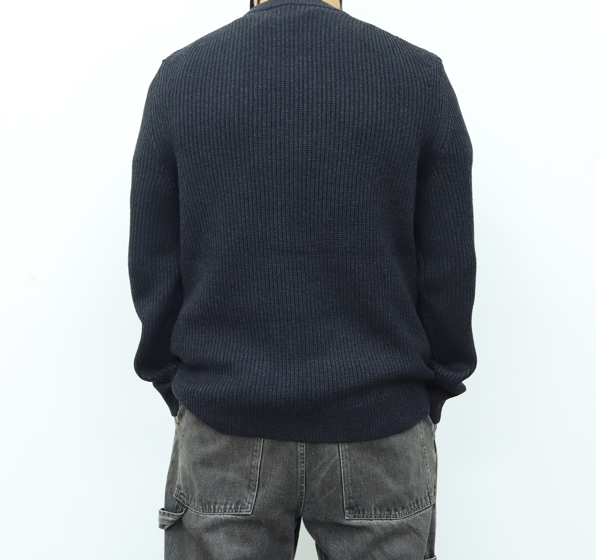 Gucci嵌花字母毛衣 灰色