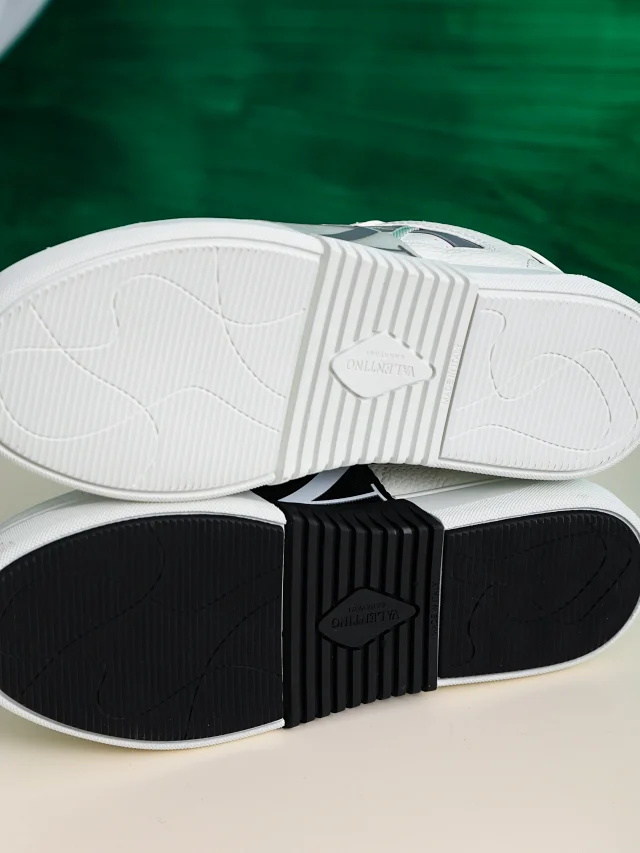 V@lentino Webbing Collection