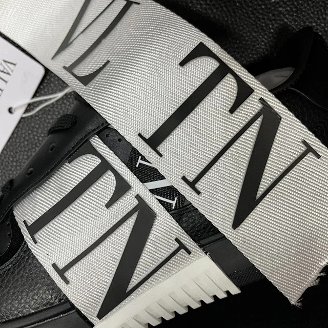 V@lentino Webbing Collection