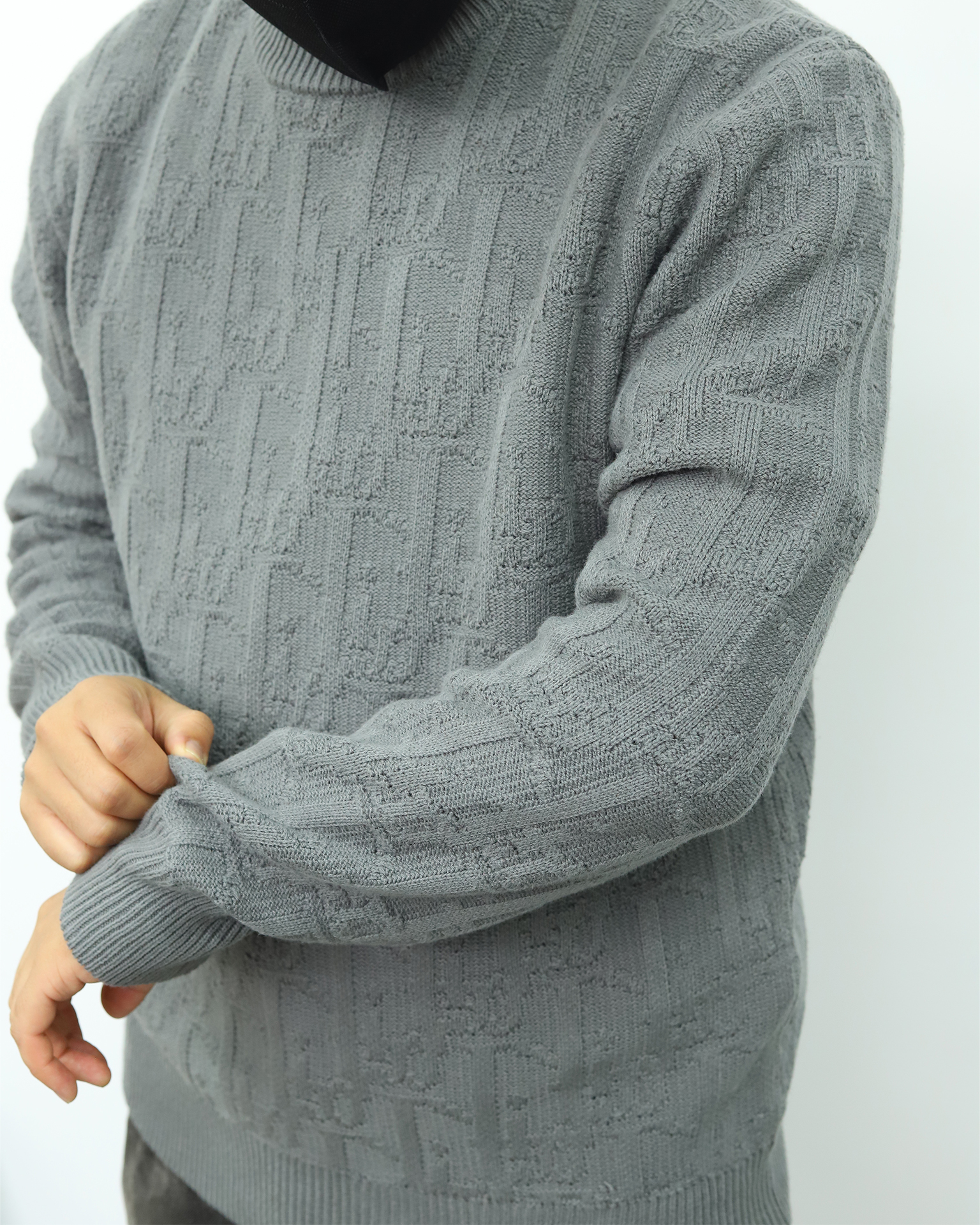 Dior老花暗纹毛衣 灰色