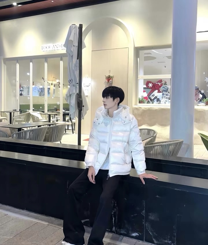 蒙口玛雅_陈奕迅同款羽绒服_五色