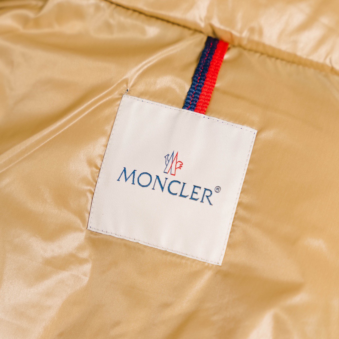 蒙口宋茜同款羽绒服