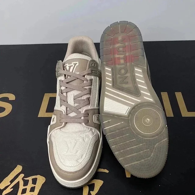 1V Trainer Gray
