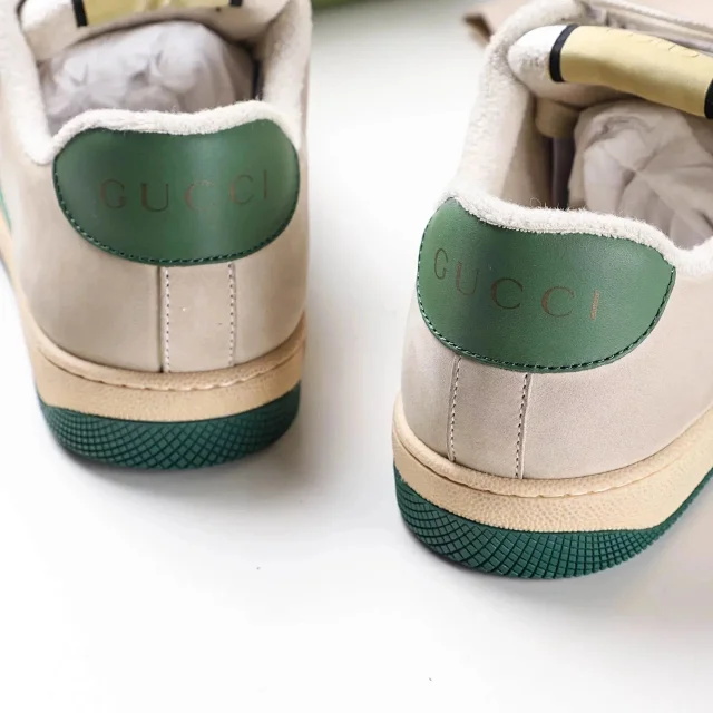 GUC Classic Dirty Shoes