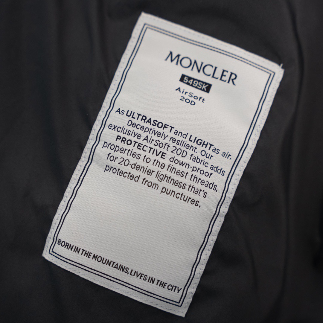 蒙口羽绒服_皮革标识拉链款