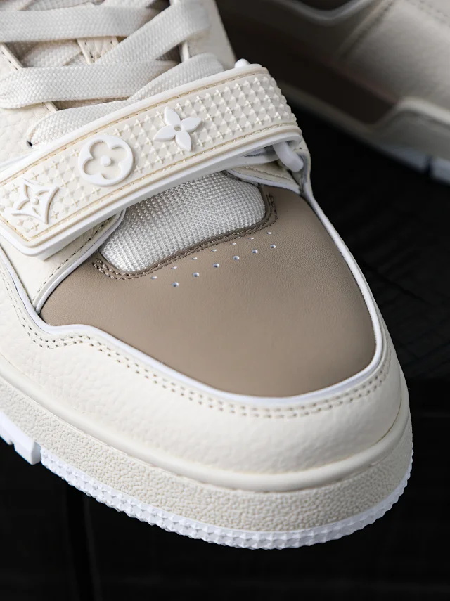 1V Trainer Velcro Collection