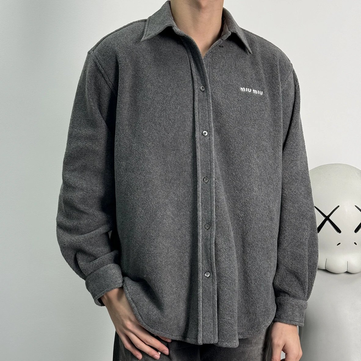 Item ID 8219 M1UM1U Miu Miu _Double Brush Single Shake Velvet Craft_ Loose Edition