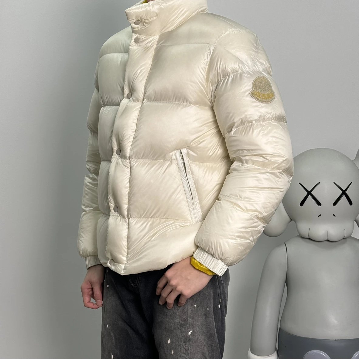 Item ID 8121 M0 include Tripiti - _Double layer high-density nylon fabric_ _Nationa