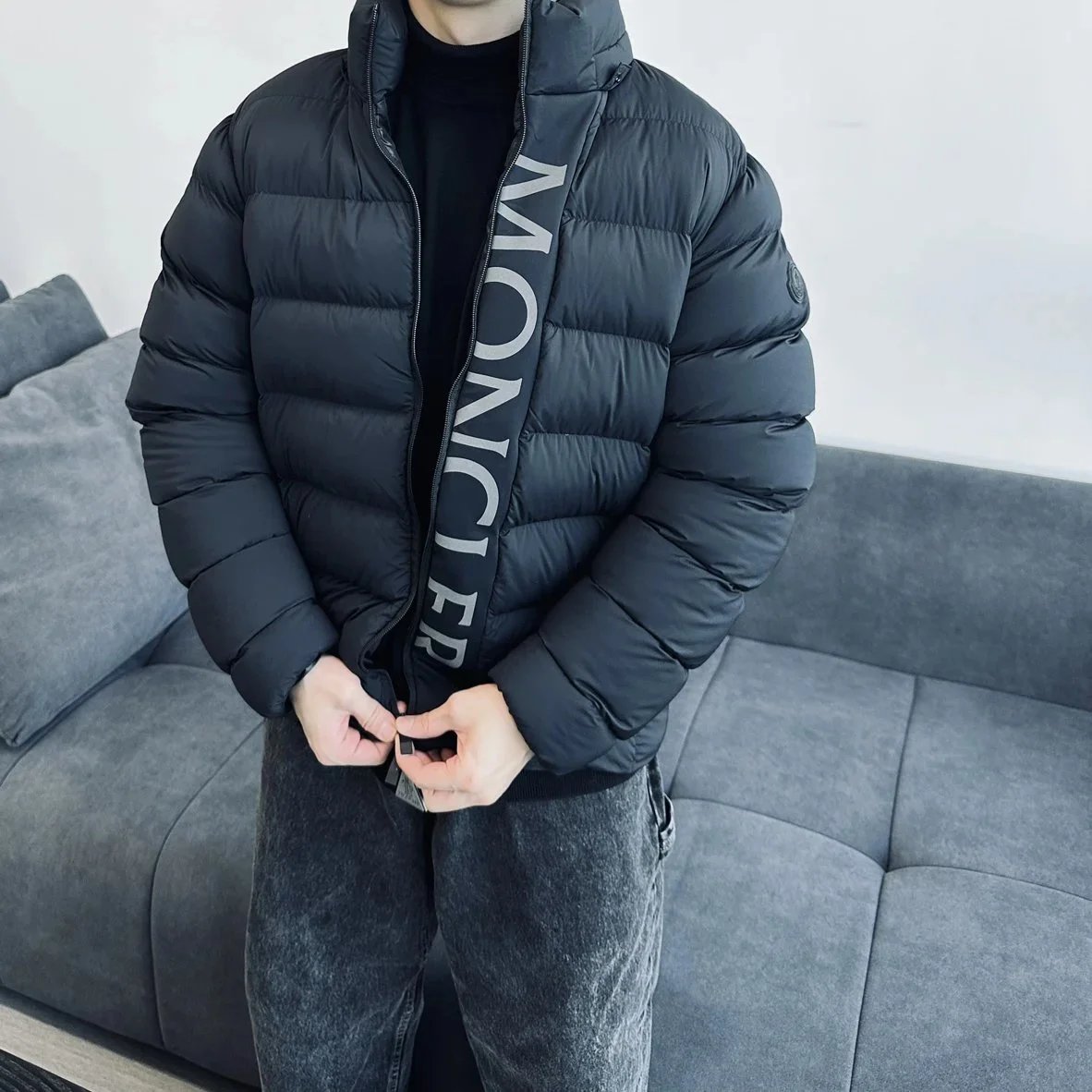 Item ID 8124 M0NCLER- Mengkou -2023ss- Lightweight black warrior down jacket - Remo