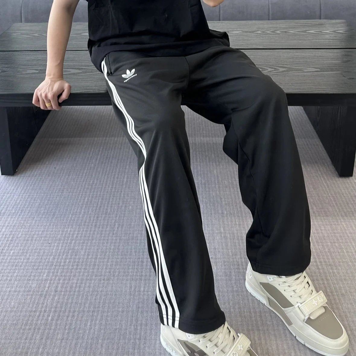 Item ID 8344 Balenci@ga-x-Adid@s- Paris clover joint brand - Sports wide leg trouse